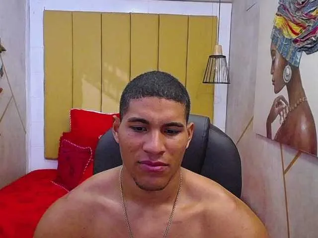 Live sex webcam photo for teddyfit19cm #276677096