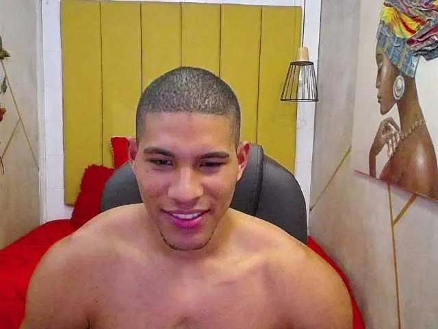 Live sex webcam photo for teddyfit19cm #276711503