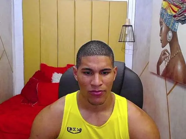 Live sex webcam photo for teddyfit19cm #276805297