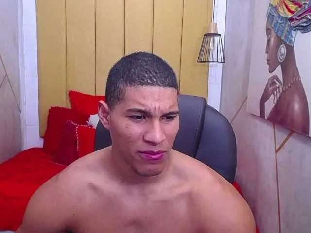 Live sex webcam photo for teddyfit19cm #276922736