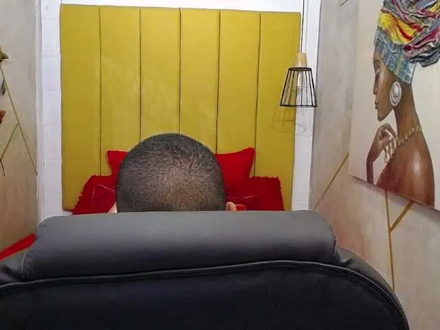 Live sex webcam photo for teddyfit19cm #277005479