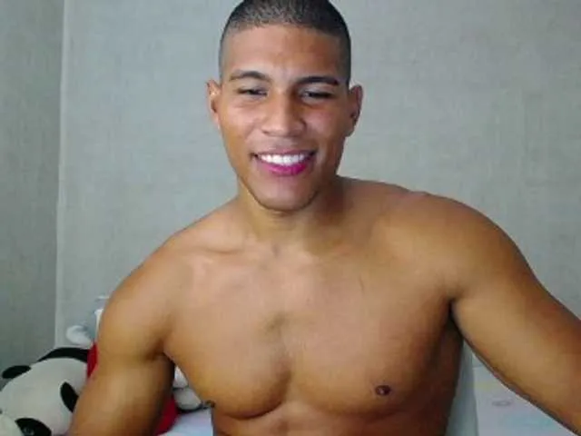 Live sex webcam photo for teddyfit19cm #277742112