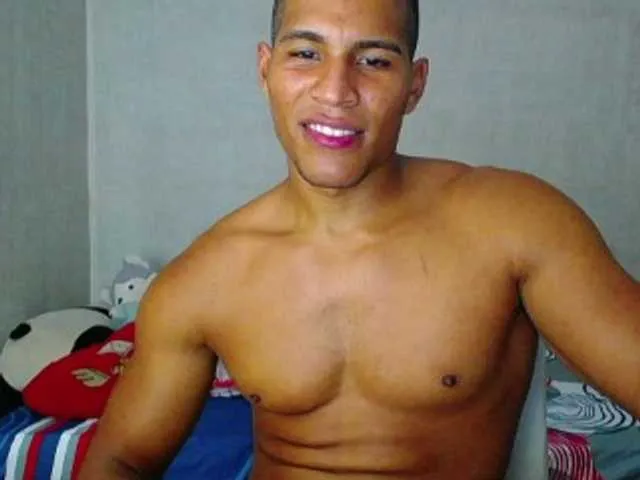 Live sex webcam photo for teddyfit19cm #277936527