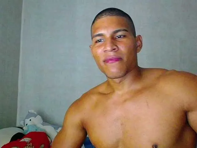 Live sex webcam photo for teddyfit19cm #278001449
