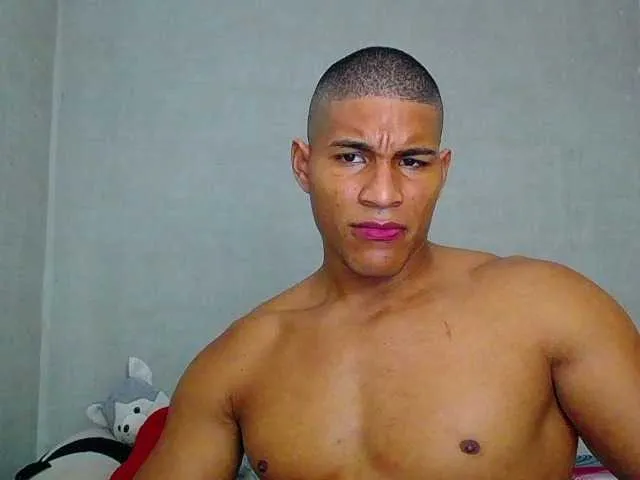 Live sex webcam photo for teddyfit19cm #278046011