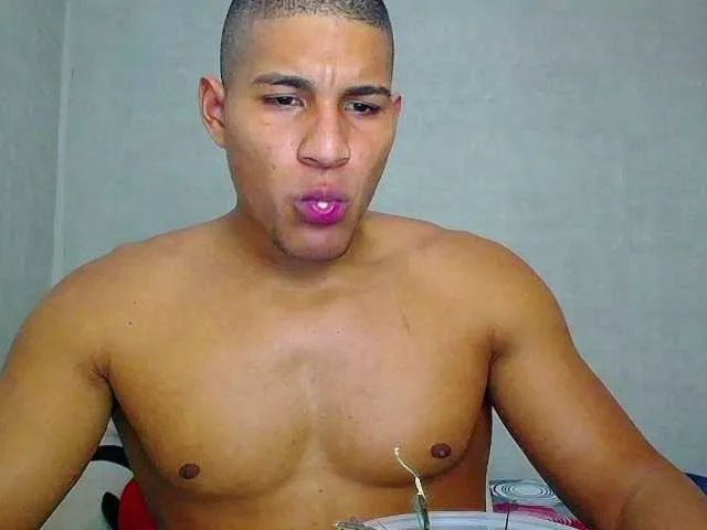 Live sex webcam photo for teddyfit19cm #278058884