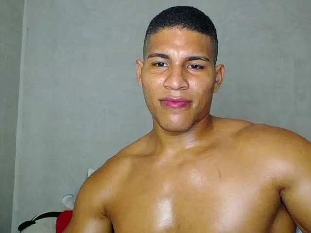 Live sex webcam photo for teddyfit19cm #278222518