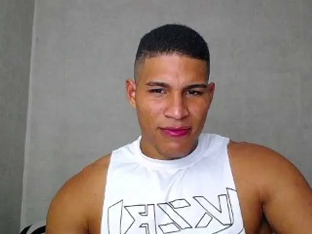 Live sex webcam photo for teddyfit19cm #278271221