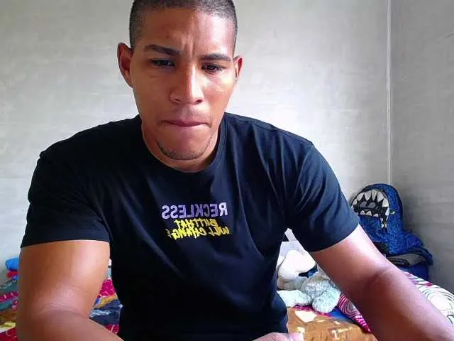 Live sex webcam photo for teddyfit19cm #290779288