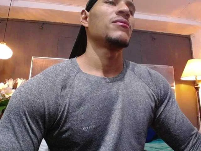 Live sex webcam photo for teddyfit19cm #291004434