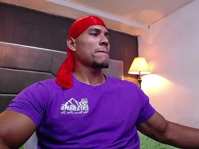 Live sex webcam photo for teddyfit19cm #291071432