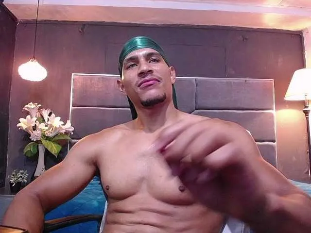 Live sex webcam photo for teddyfit19cm #291165202