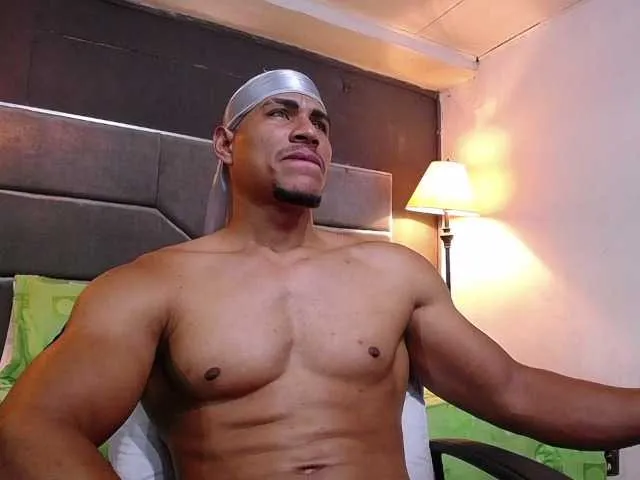 Live sex webcam photo for teddyfit19cm #291347437