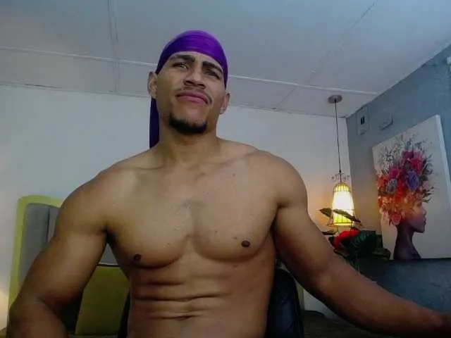 Live sex webcam photo for teddyfit19cm #291415833