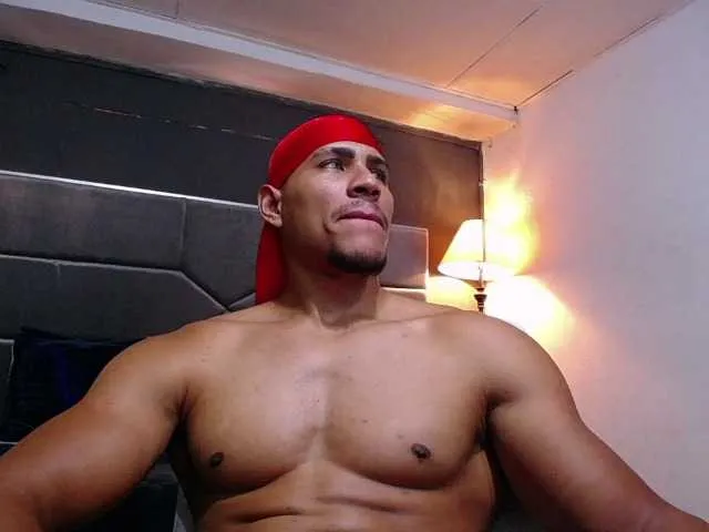 Live sex webcam photo for teddyfit19cm #291694828