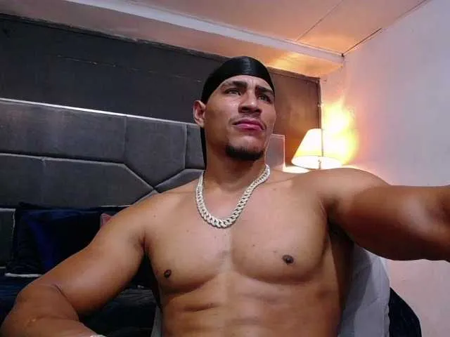 Live sex webcam photo for teddyfit19cm #291701809