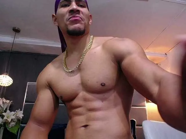 Live sex webcam photo for teddyfit19cm #291715932