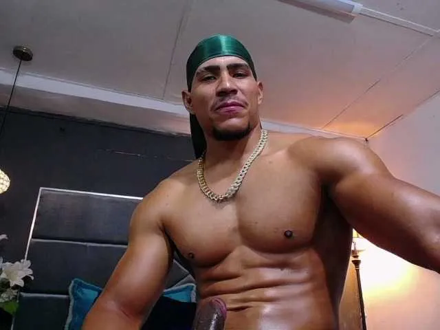 Live sex webcam photo for teddyfit19cm #291778971