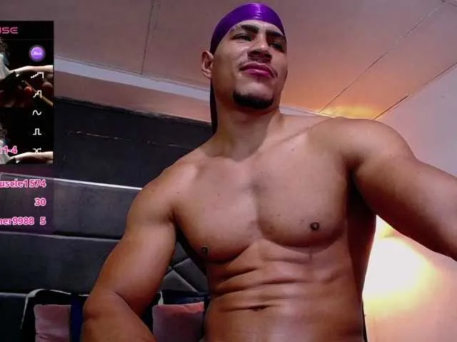 Live sex webcam photo for teddyfit19cm #292089810