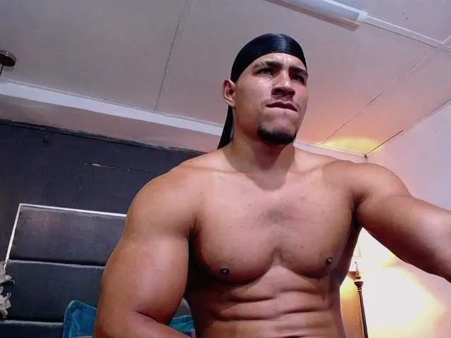 Live sex webcam photo for teddyfit19cm #292263187