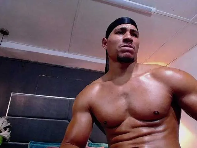 Live sex webcam photo for teddyfit19cm #292277342