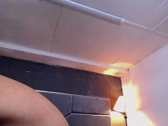 Live sex webcam photo for teddyfit19cm #292284656