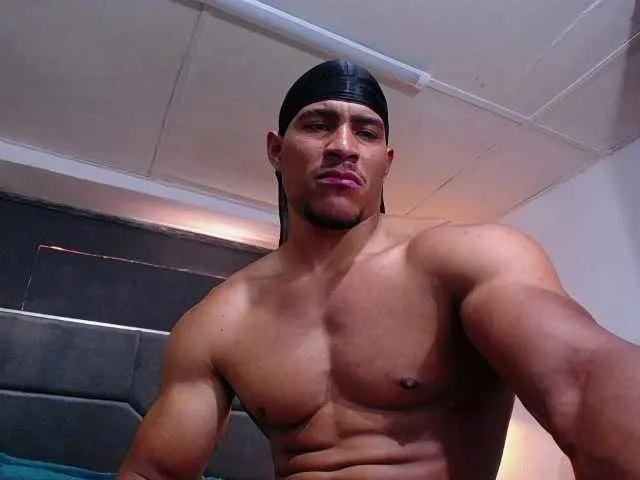 Live sex webcam photo for teddyfit19cm #292748750
