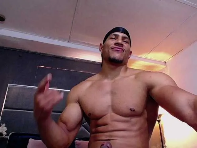 Live sex webcam photo for teddyfit19cm #292872904