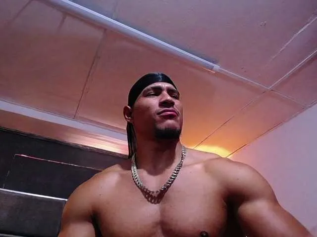 Live sex webcam photo for teddyfit19cm #293187500