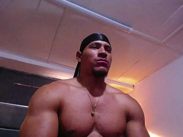 Live sex webcam photo for teddyfit19cm #293304857