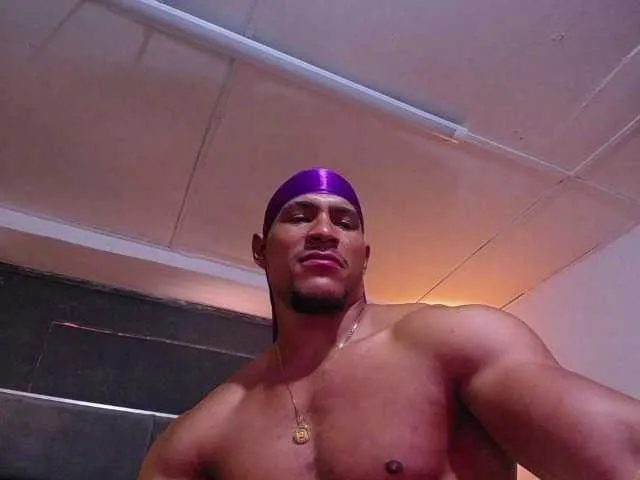 Live sex webcam photo for teddyfit19cm #293312065