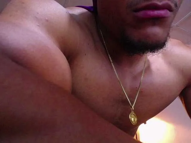 Live sex webcam photo for teddyfit19cm #293319049