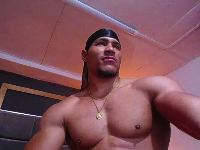 Live sex webcam photo for teddyfit19cm #293437230