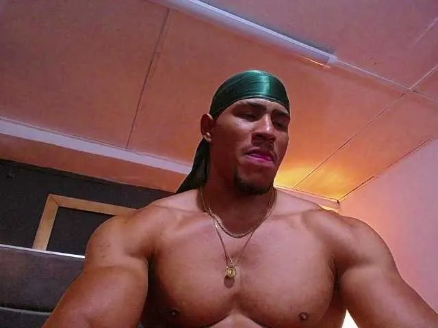 Live sex webcam photo for teddyfit19cm #293509884