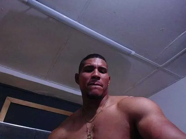 Live sex webcam photo for teddyfit19cm #293670685