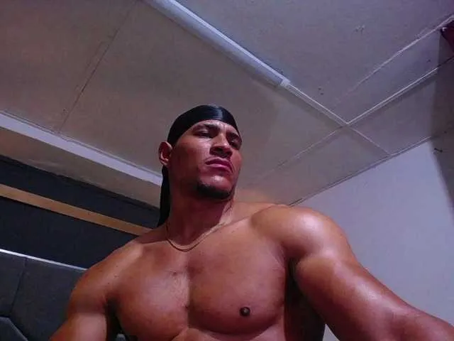 Live sex webcam photo for teddyfit19cm #293684333