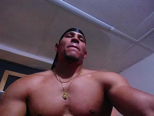 Live sex webcam photo for teddyfit19cm #293717233