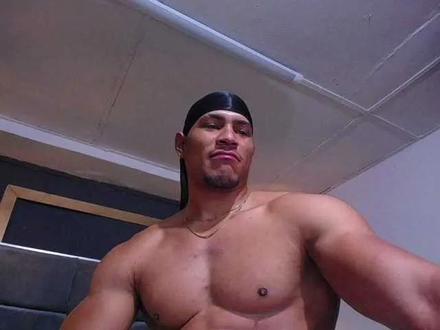 Live sex webcam photo for teddyfit19cm #293728380