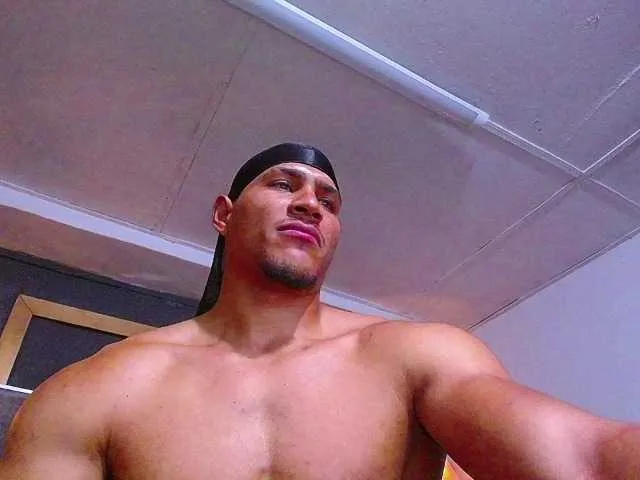 Live sex webcam photo for teddyfit19cm #293915643
