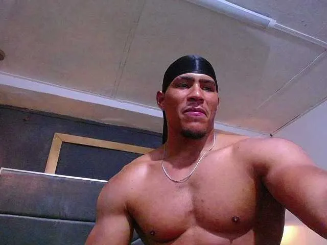 Live sex webcam photo for teddyfit19cm #294023006