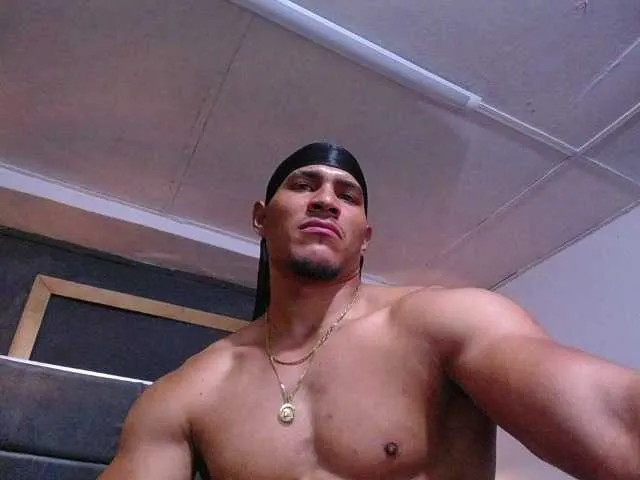 Live sex webcam photo for teddyfit19cm #294087217
