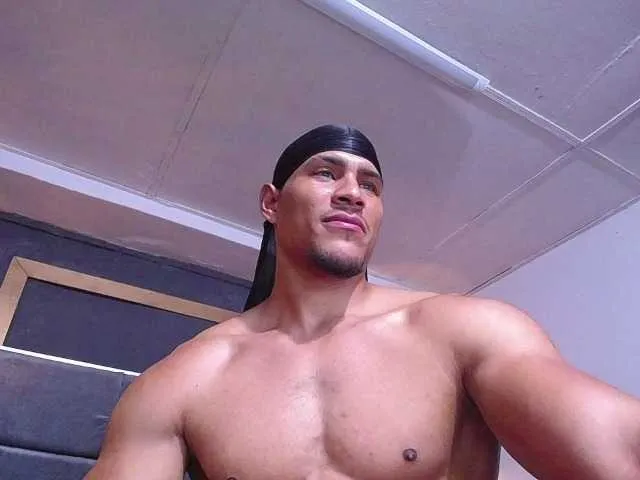 Live sex webcam photo for teddyfit19cm #294092093