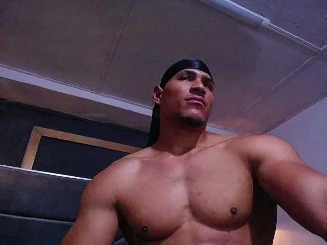 Live sex webcam photo for teddyfit19cm #294096674