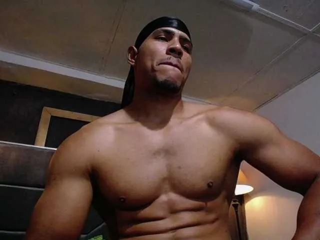 Live sex webcam photo for teddyfit19cm #294183408
