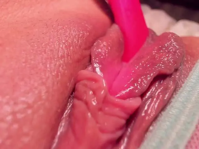 Live sex webcam photo for teeencute #292368036