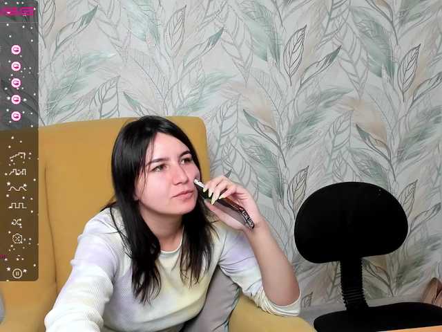 Live sex webcam photo for tellawwlizzy #276183533