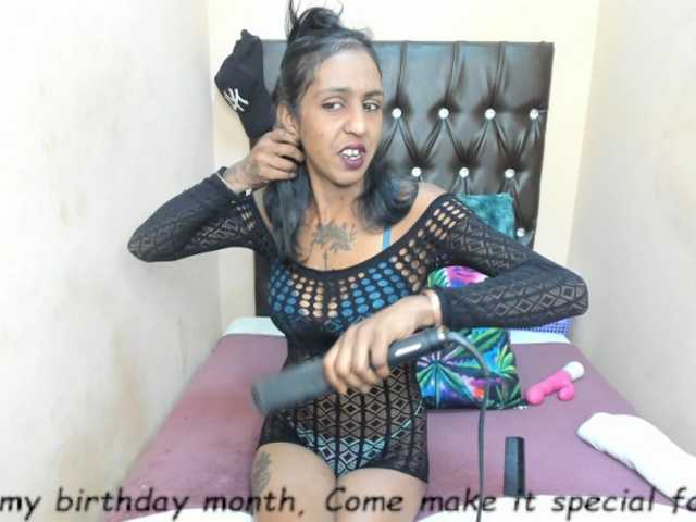 Live sex webcam photo for temptressqeen #294000742