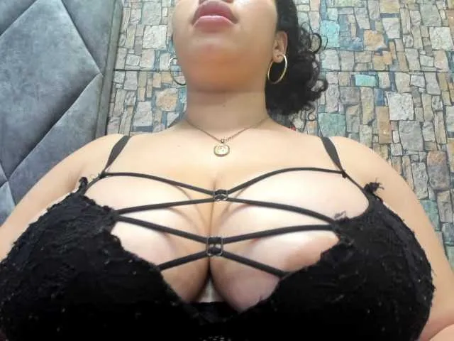 Live sex webcam photo for tetis-grande #273271831