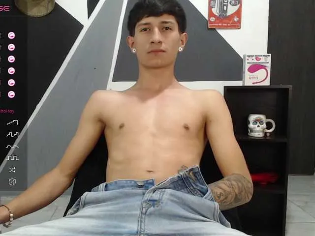 Live sex webcam photo for teylorestid7 #291319935