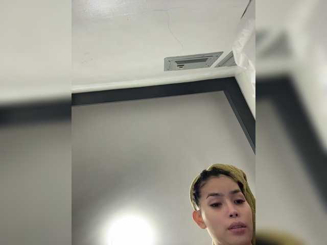 Live sex webcam photo for tgirljulia #292374088